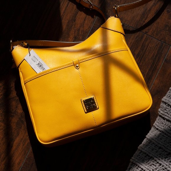 Dooney & Bourke Handbags - Dooney & Bourke Saffiano Leather Kimberly Bag